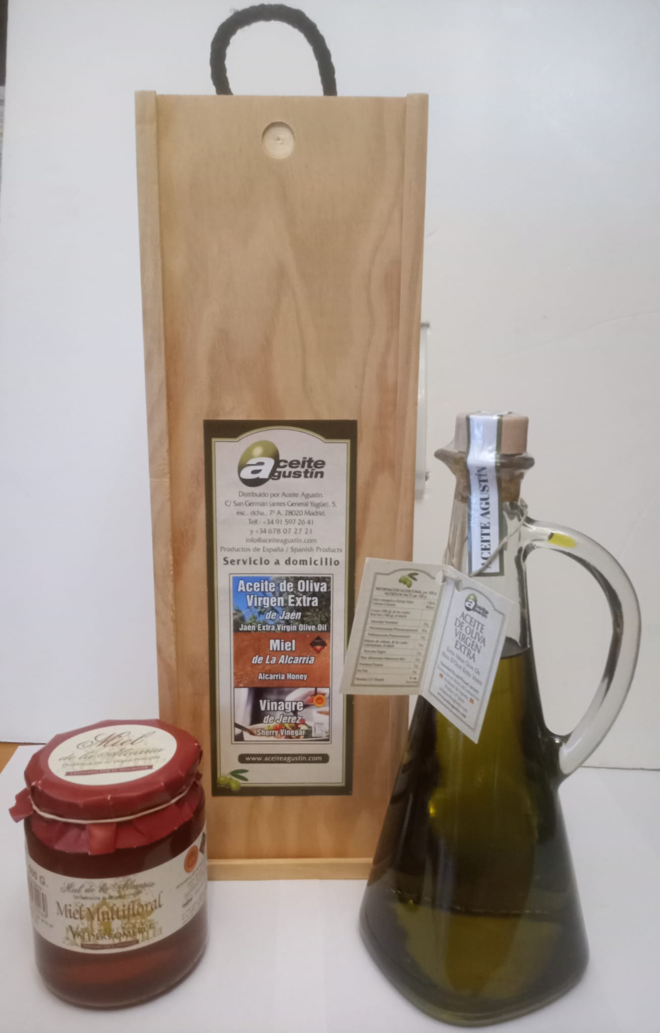 Estuche de madera con jarrita de AOVE Temprano y Miel de La Alcarria